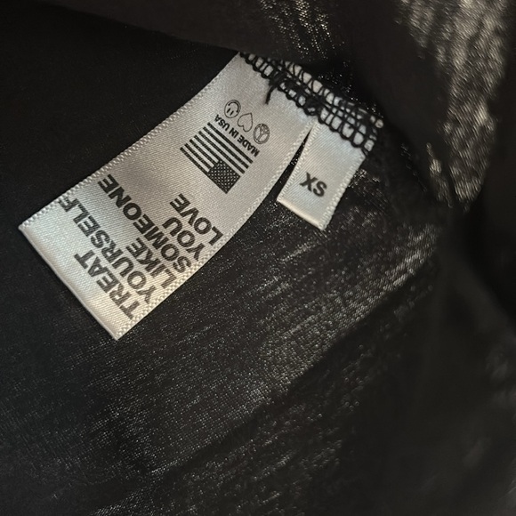 MADHAPPY women’s xs casual baby tee black / white streetwear T-shirt new w/o tag - Picture 5 of 7